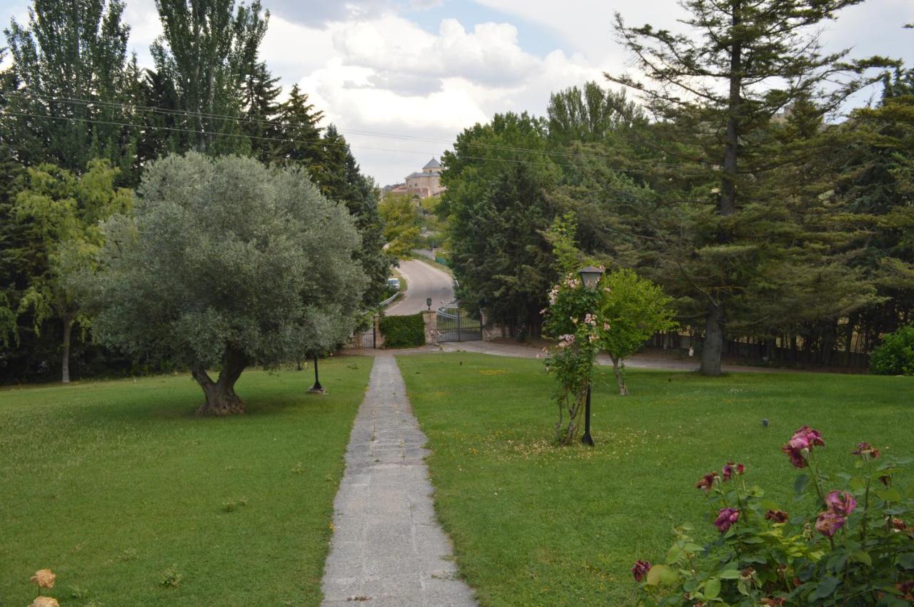 Casa Fuentes De Ledina Holiday home
